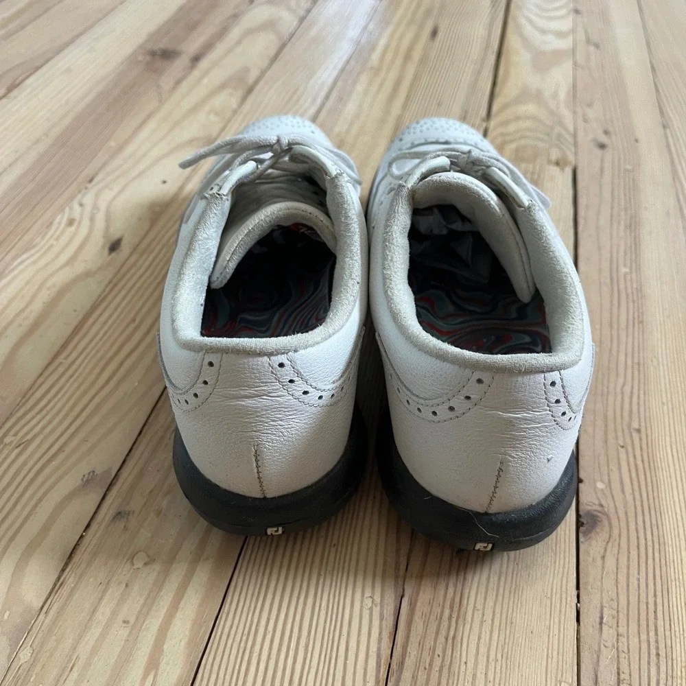 FootJoy DryJoys women 7 White Leather Wingtip Golf Shoes Brogue Cleats RK lowpro